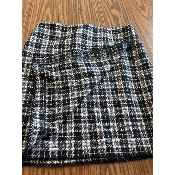 Eddie Bauer woman’s black and white plaid wool skirt size 12 - Picture 6 of 6